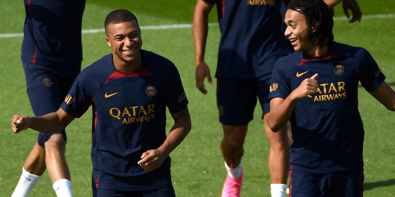 Giai đoạn nâng tầm tại Clairefontaine