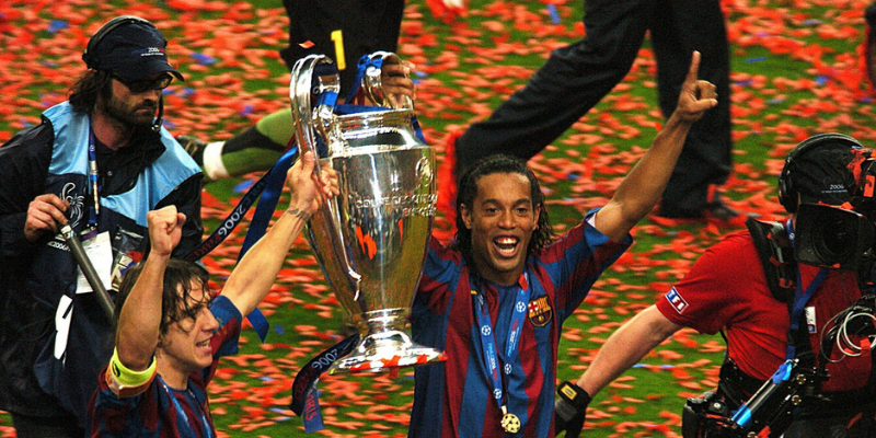 Hành trình Ronaldinho vô địch C1 năm nào