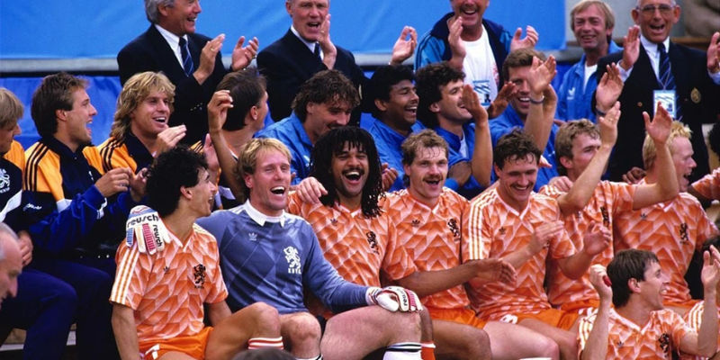 Hành trình đến ngôi vương - Từ vòng bảng đến chung kết