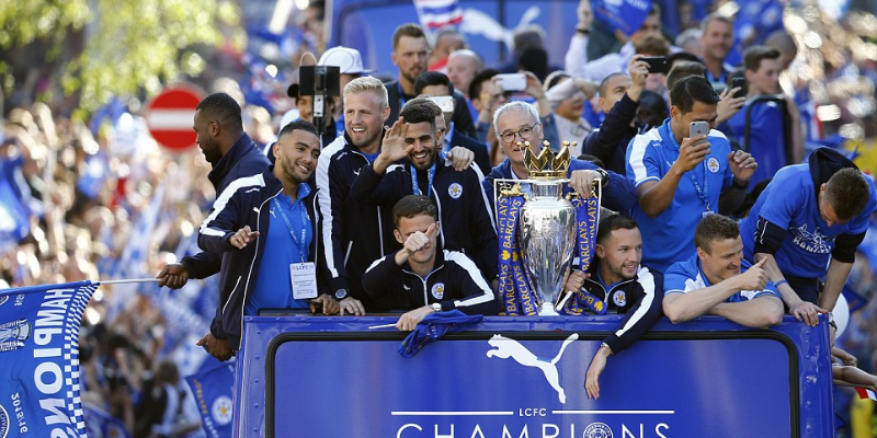 Khoảnh khắc lịch sử Leicester City vô địch Ngoại Hạng Anh năm nào