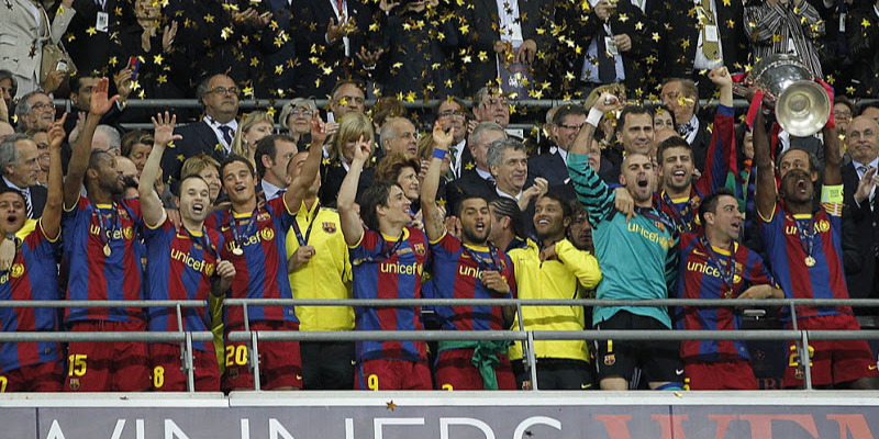 Vượt qua những thử thách hành trình vô địch C1 2011 của Barcelona